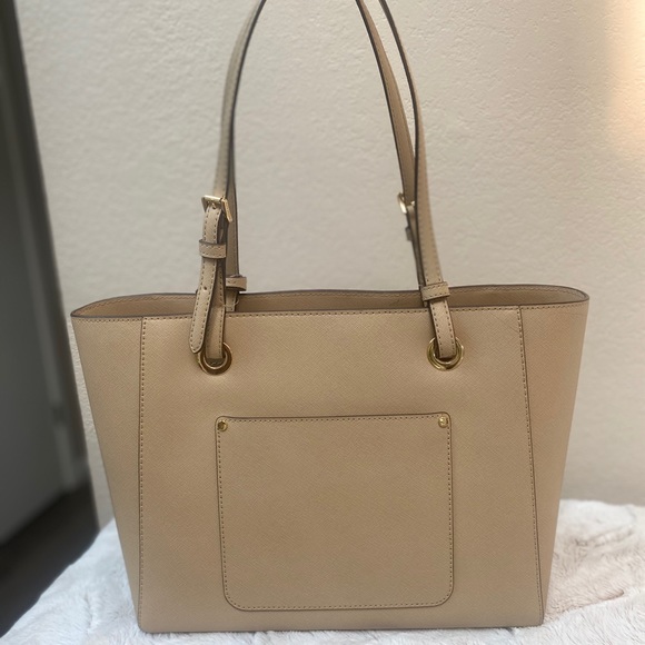 ✖️SOLD Michael Kors tote NWT - Picture 3 of 7